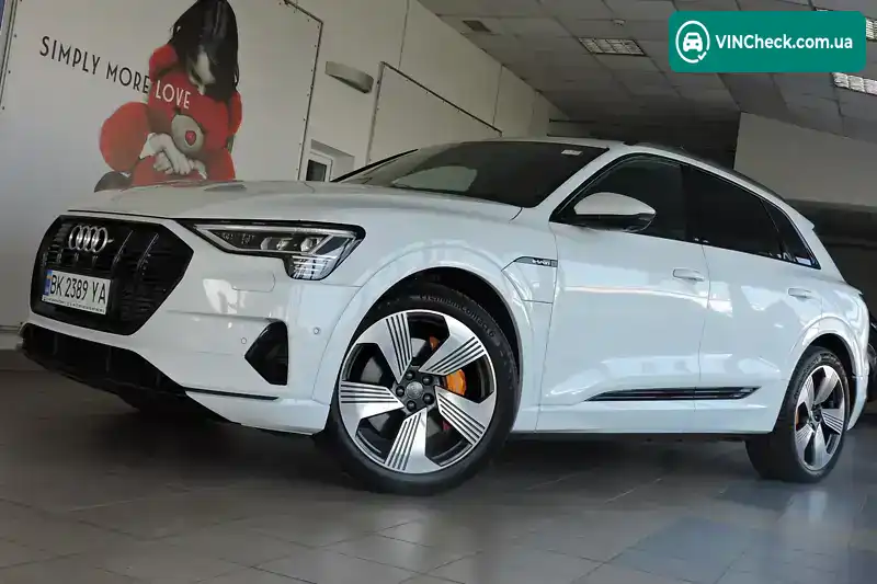 Audi e-tron 2019, фото з оголошення 1 з 21, VIN WAUZZZGE2LB004589