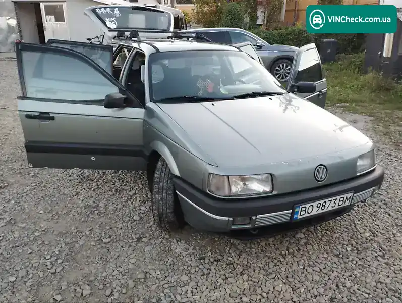 Volkswagen Passat 1989, фото з оголошення 2 з 20, VIN WVWZZZ31ZKE016704