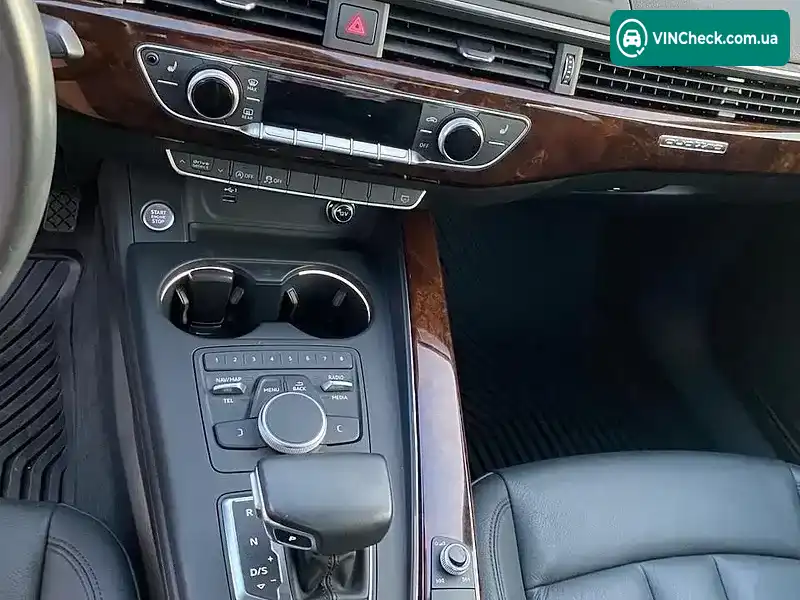 Audi A4 2019, фото з оголошення 1 з 20, VIN WAUDNAF48KA112199