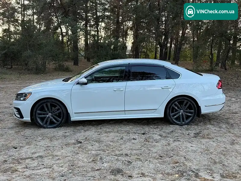 Volkswagen Passat 2016, фото з оголошення 2 з 20, VIN 1VWAT7A31GC047394