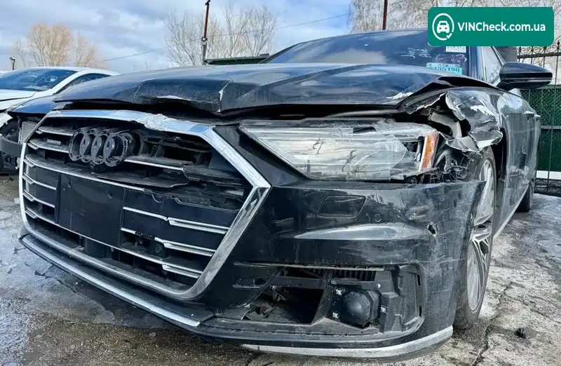 Audi A8 2019, фото з оголошення 2 з 20, VIN WAU8DAF81KN018696