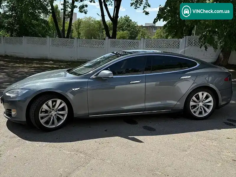 Tesla Model S 2013, фото з оголошення 2 з 20, VIN 5YJSA1DG4DFP04924