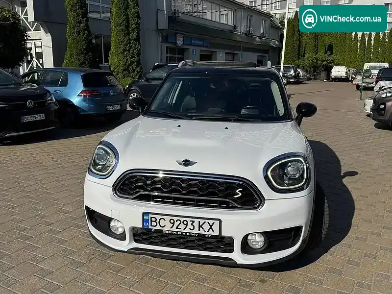MINI Countryman 2017, фото з оголошення 1 з 20, VIN WMZYU7C41J3B86326