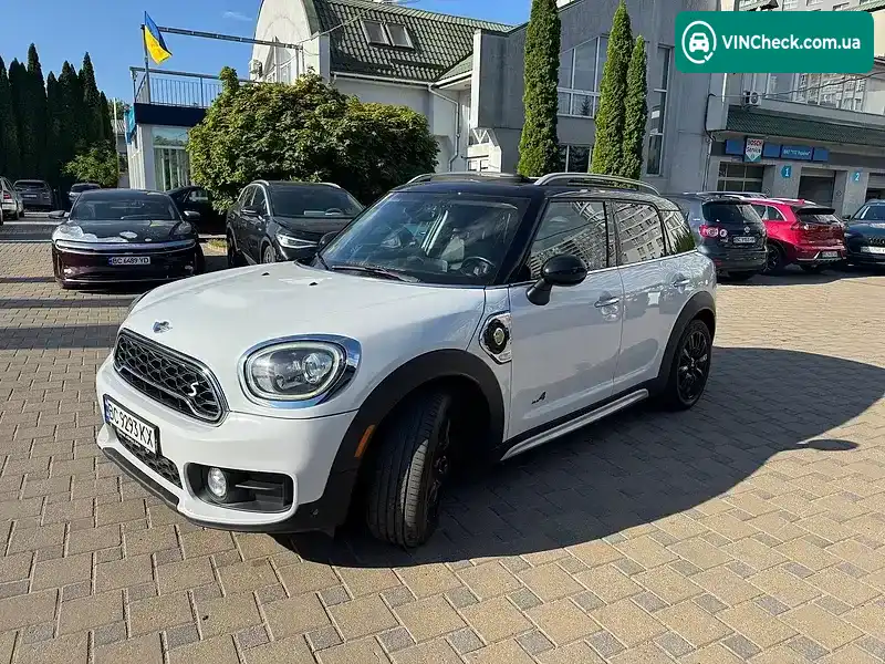 MINI Countryman 2017, фото з оголошення 2 з 20, VIN WMZYU7C41J3B86326