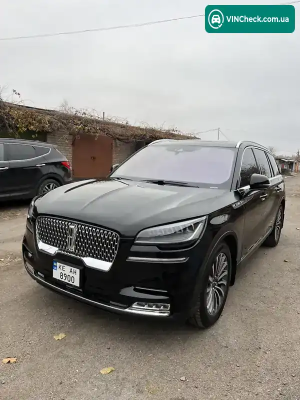 Lincoln Aviator 2019, фото з оголошення 2 з 21, VIN 5LM5J7WC4LGL05907