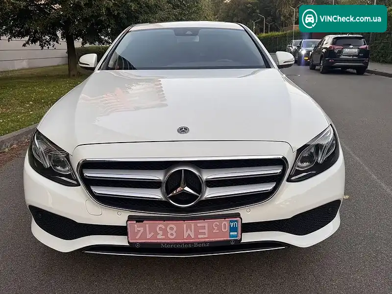 Mercedes-Benz E-Class 2018, фото з оголошення 2 з 20, VIN WDDZF0FB4JA471682