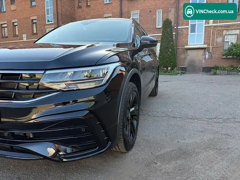 Volkswagen Tiguan 2024, фото з оголошення 2 з 20, VIN 3VV8B7AX6RM109348