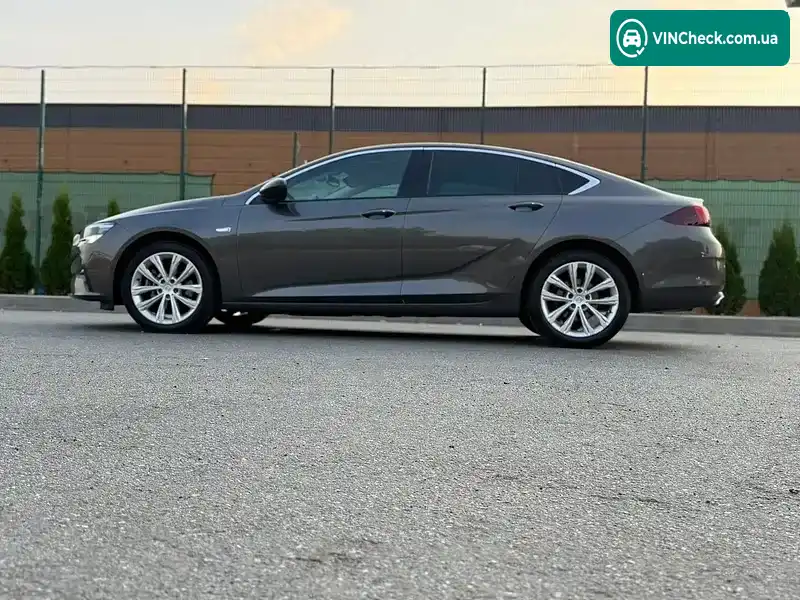 Opel Insignia 2022, фото з оголошення 2 з 20, VIN W0VZT6EP8M1033339