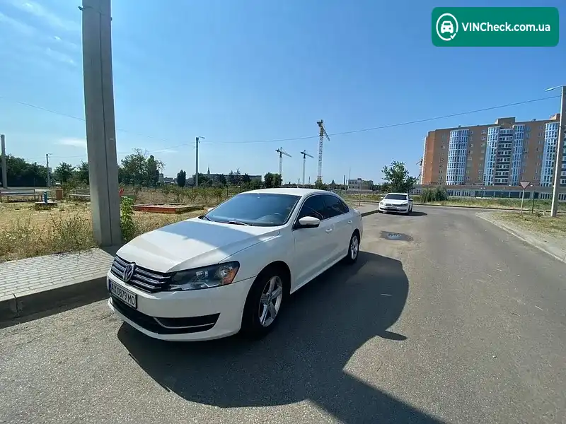 Volkswagen Passat 2013, фото з оголошення 2 з 20, VIN 1VWAT7A36EC041572