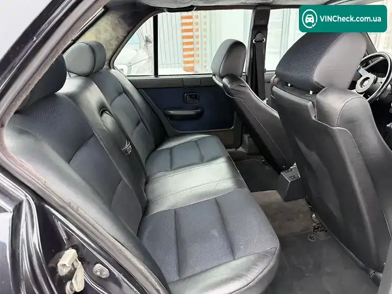 BMW 5 Series 1982, фото з оголошення 1 з 20, VIN WBADA3107C7909764