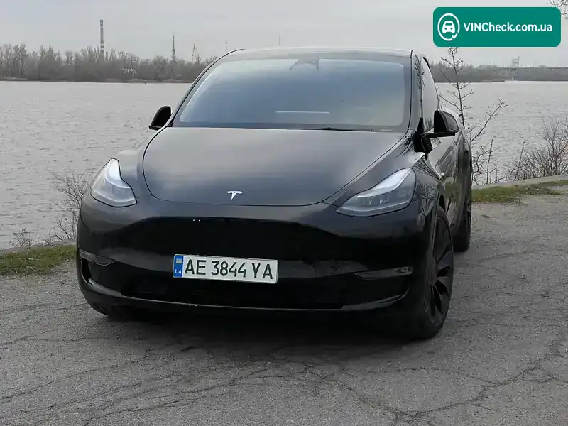 Tesla Model Y 2022, фото з оголошення 2 з 21, VIN 7SAYGDEF9NF410987