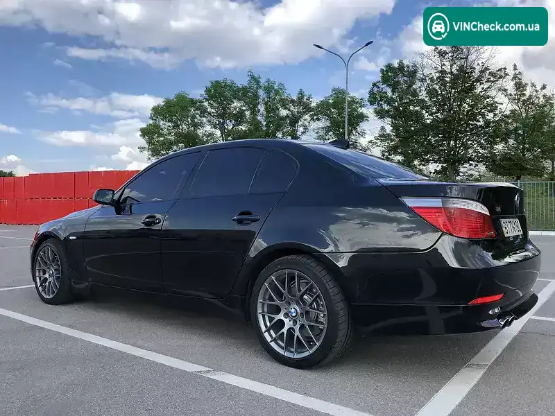 BMW 5 Series 2006, фото з оголошення 1 з 3, VIN WBANE71060CM04950