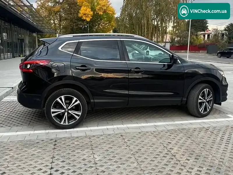 Nissan Qashqai 2018, фото з оголошення 1 з 15, VIN SJNFAAJ11U2191926