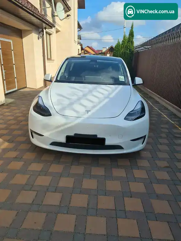Tesla Model Y 2022, фото з оголошення 2 з 11, VIN 7SAYGDEE5PF608086