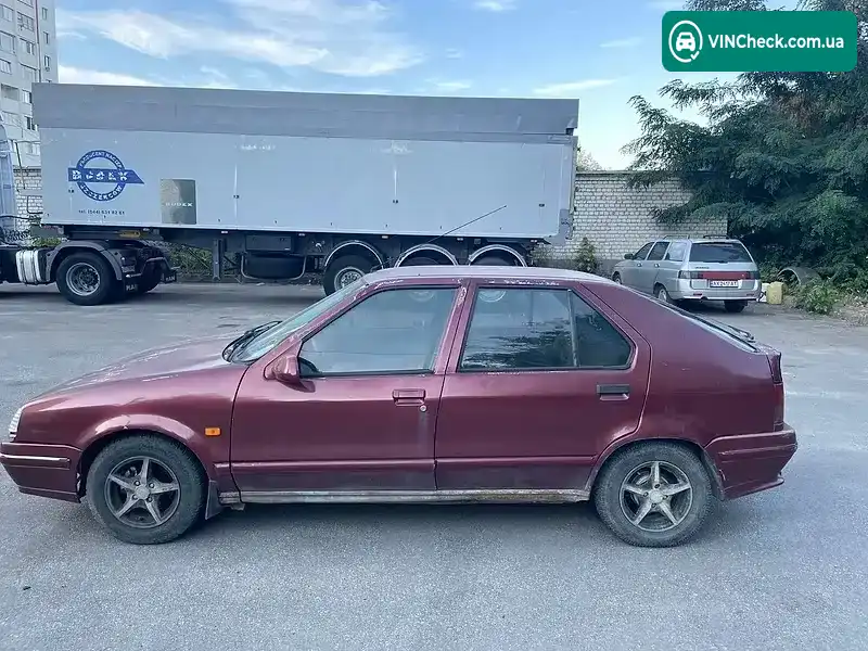 Renault 19 1990, фото з оголошення 2 з 12, VIN VF1B5370502647068