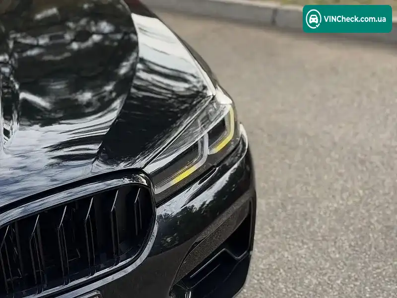 BMW 5 Series 2019, фото з оголошення 2 з 17, VIN WBAJA5C5XKWW08160