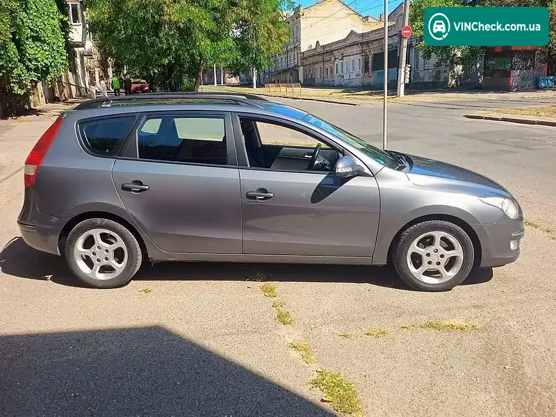 Hyundai i30 2009, фото з оголошення 2 з 11, VIN TMADC81DAAJ008249