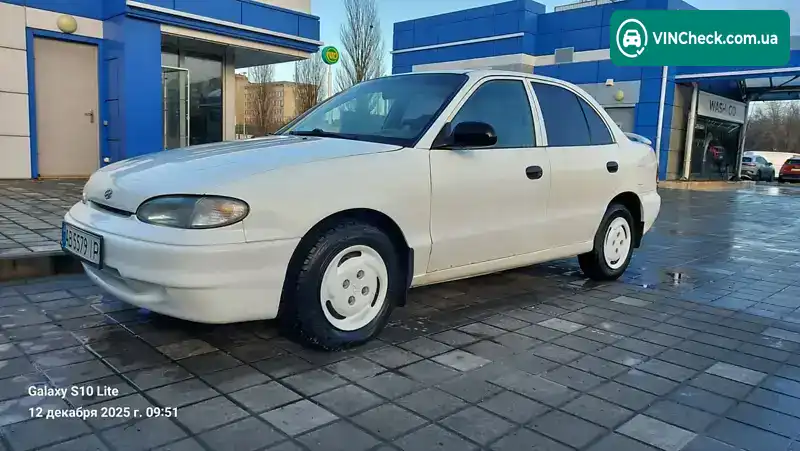 Hyundai Accent 1994, фото з оголошення 2 з 7, VIN KMHVF31NPSU085617