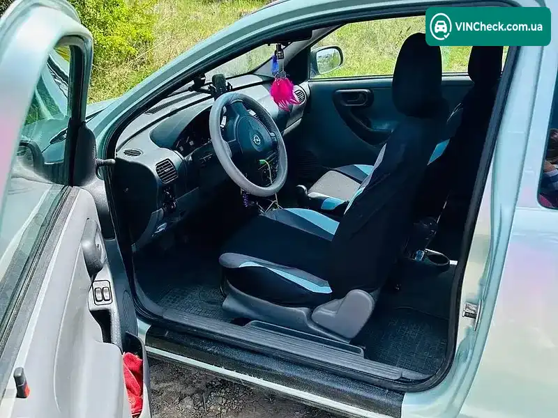 Opel Corsa 2001, фото з оголошення 1 з 15, VIN W0L0XCF0814154962