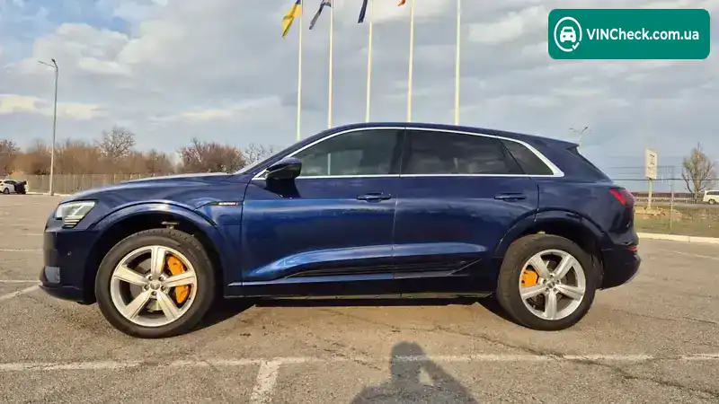 Audi e-tron 2020, фото з оголошення 2 з 21, VIN WAUZZZGEXLB037985