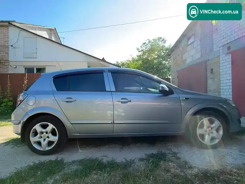 Opel Astra 2007, фото з оголошення 2 з 9, VIN Y6D0AHL4882147331