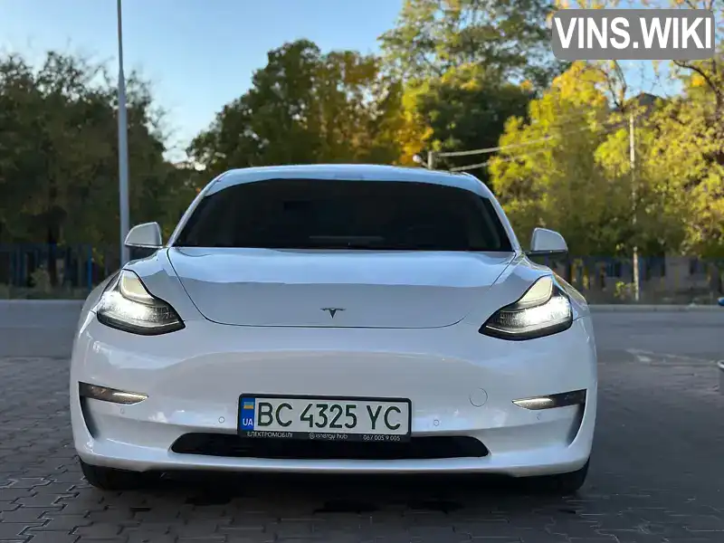 Tesla Model 3 2018, фото з оголошення 1 з 14, VIN 5YJ3E1EB2JF112767
