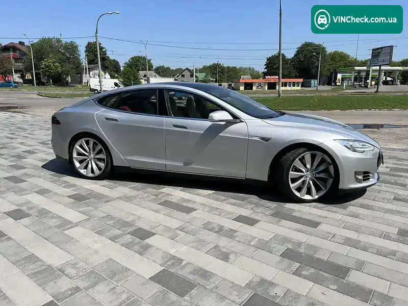 Tesla Model S 2013, фото з оголошення 2 з 20, VIN 5YJSA1CP1DFP05353