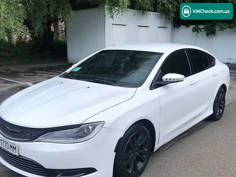 Chrysler 200 2015, фото з оголошення 2 з 10, VIN 1C3CCCAB6FN725740
