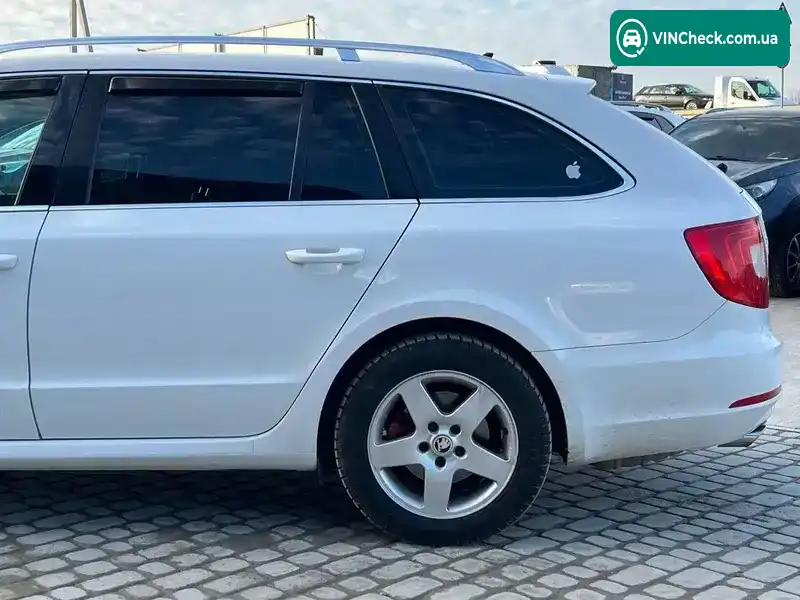Skoda Superb 2012, фото з оголошення 2 з 21, VIN TMBJE73TXD9033545