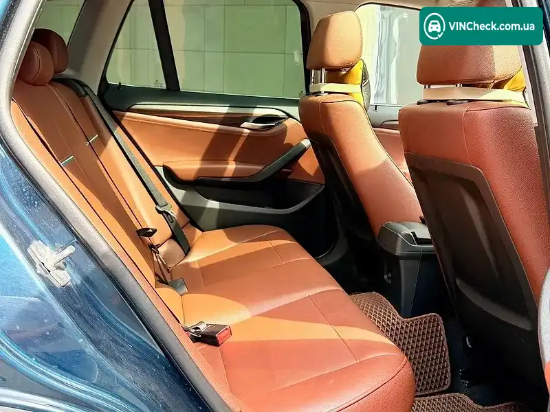 BMW X1 2012, фото з оголошення 2 з 20, VIN WBAVN71040VW78846