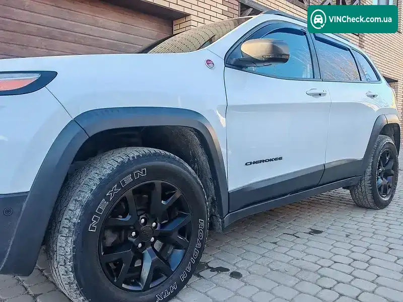 Jeep Cherokee 2015, фото з оголошення 2 з 18, VIN 1C4PJMBS2GW169946