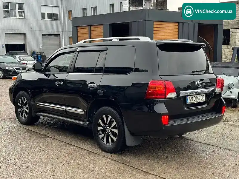 Toyota Land Cruiser 2012, фото з оголошення 2 з 21, VIN JTMHX05J204023501