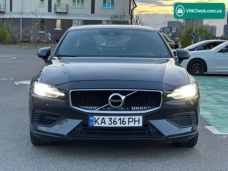 Volvo S60 2020, фото з оголошення 2 з 20, VIN 7JRZSBFUDLG067543