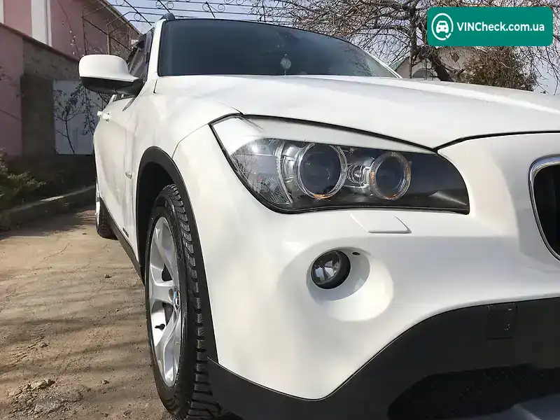 BMW X1 2011, фото з оголошення 2 з 20, VIN WBAVL31040VS09223