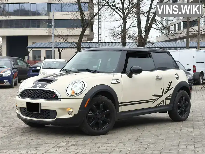 MINI Hatch 2010, фото з оголошення 2 з 18, VIN WMWMF7C52ATZ74141