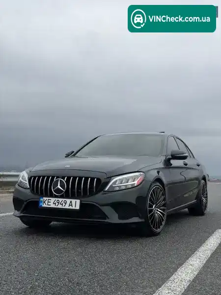 Mercedes-Benz C-Class 2018, фото з оголошення 1 з 13, VIN 55SWF8DB8KU294348