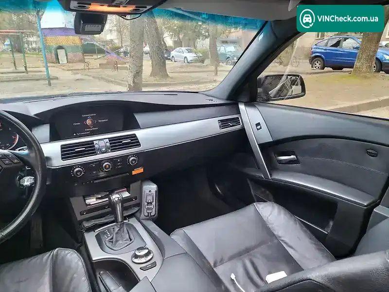 BMW 5 Series 2005, фото з оголошення 2 з 5, VIN WBANJ51090B433381