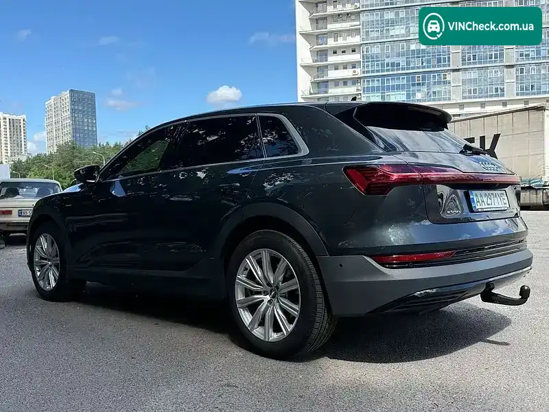 Audi e-tron 2020, фото з оголошення 2 з 20, VIN WAUZZZGE4MB008385