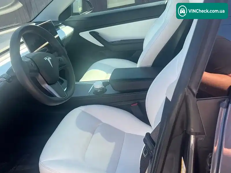 Tesla Model 3 2020, фото з оголошення 2 з 20, VIN 5YJ3E1EAXMF849128