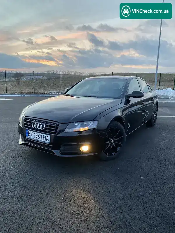 Audi A4 2012, фото з оголошення 2 з 16, VIN WAUBFAFL6CA117558