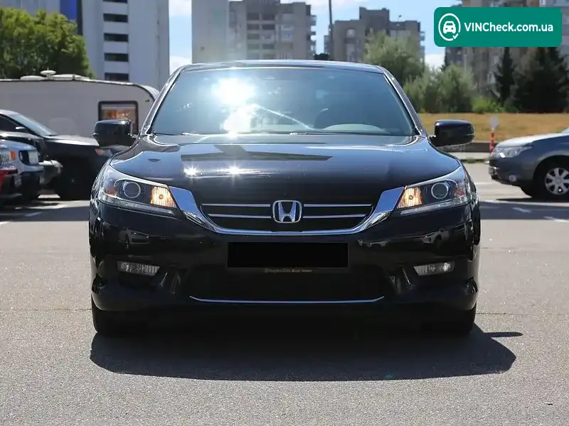 Honda Accord 2013, фото з оголошення 1 з 20, VIN 1HGCR2F80EA043977