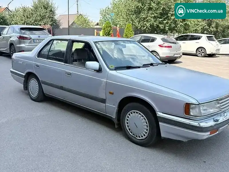 Mazda 929 1988, фото з оголошення 2 з 18, VIN JMZHC12C200108174