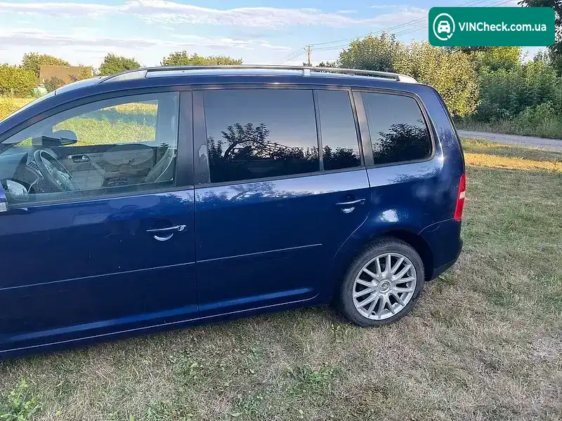 Volkswagen Touran 2005, фото з оголошення 2 з 20, VIN WVGZZZ1TZ5W135156
