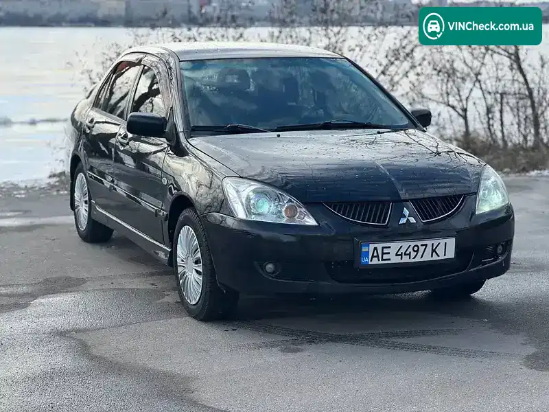 Mitsubishi Lancer 2004, фото з оголошення 1 з 11, VIN JMBSNCS3A5U003208