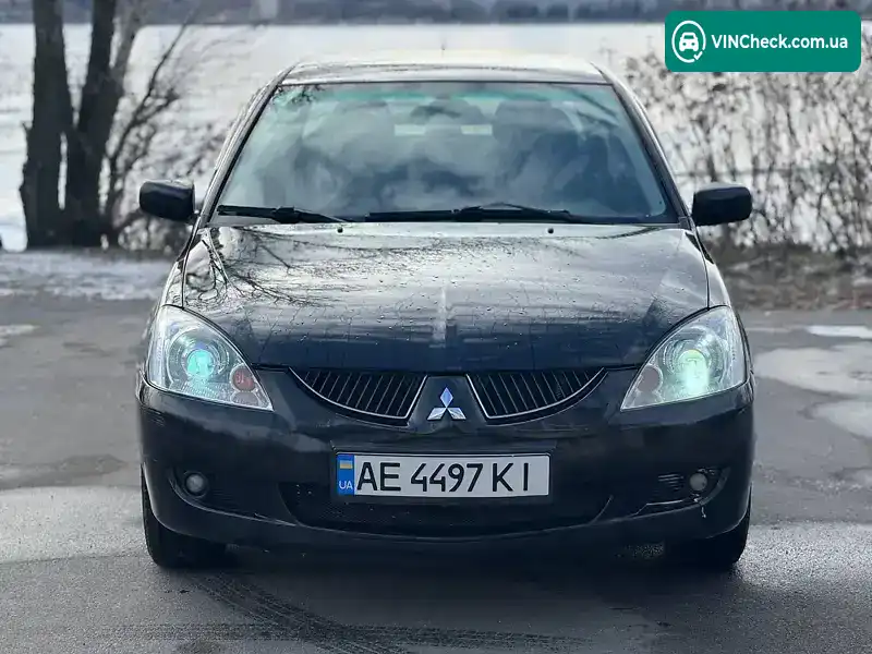 Mitsubishi Lancer 2004, фото з оголошення 2 з 11, VIN JMBSNCS3A5U003208