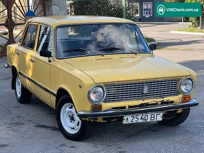 ВАЗ / Lada 2101 1983, фото з оголошення 1 з 9, VIN XTA210130D4354899