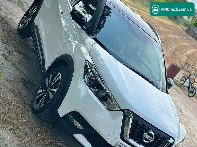 Nissan Kicks 2019, фото з оголошення 2 з 12, VIN 3N1CP5CU3KL560527