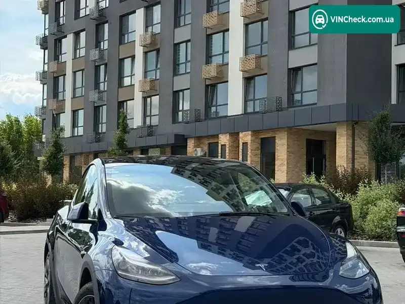 Tesla Model Y 2024, фото з оголошення 2 з 20, VIN 7SAYGDEE2RA225741