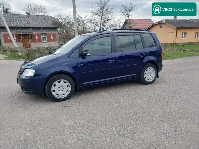 Volkswagen Touran 2004, фото з оголошення 1 з 20, VIN WVGZZZ1TZ4W165977