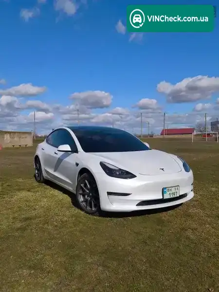 Tesla Model 3 2023, фото з оголошення 1 з 21, VIN 5YJ3E1EA9PF557023